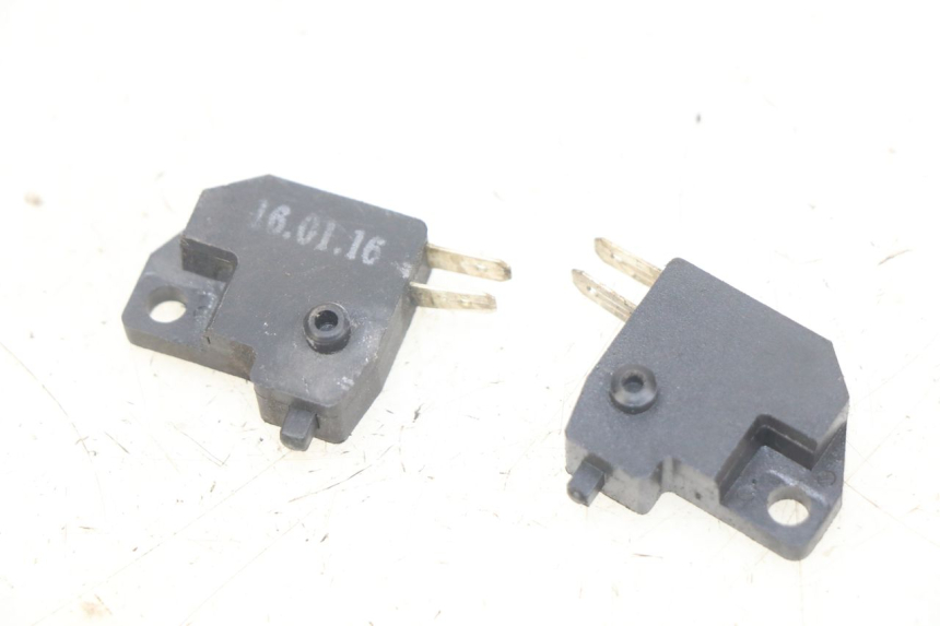 photo de STOP-LICHTSCHALTER KYMCO X-TOWN XTOWN 125 (2016 - 2021) - Zoom auf Gebrauchszustand