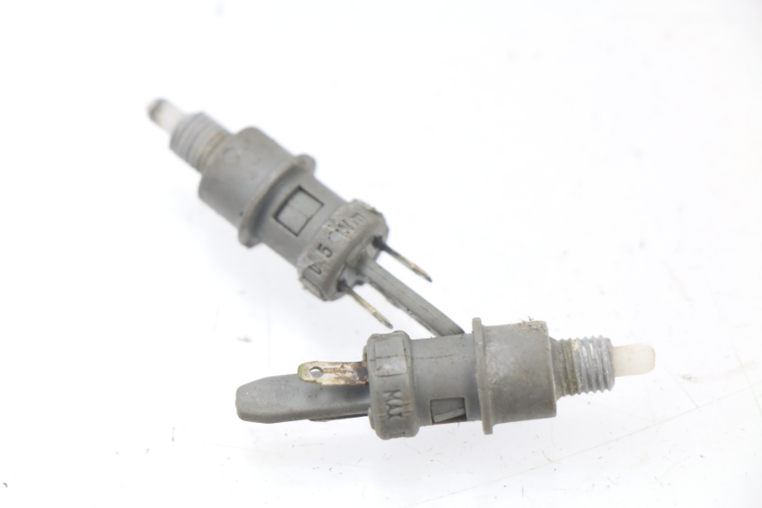 photo de BREMSLICHTSCHALTER PIAGGIO X9 125 (2000 - 2003) - Hauptansicht