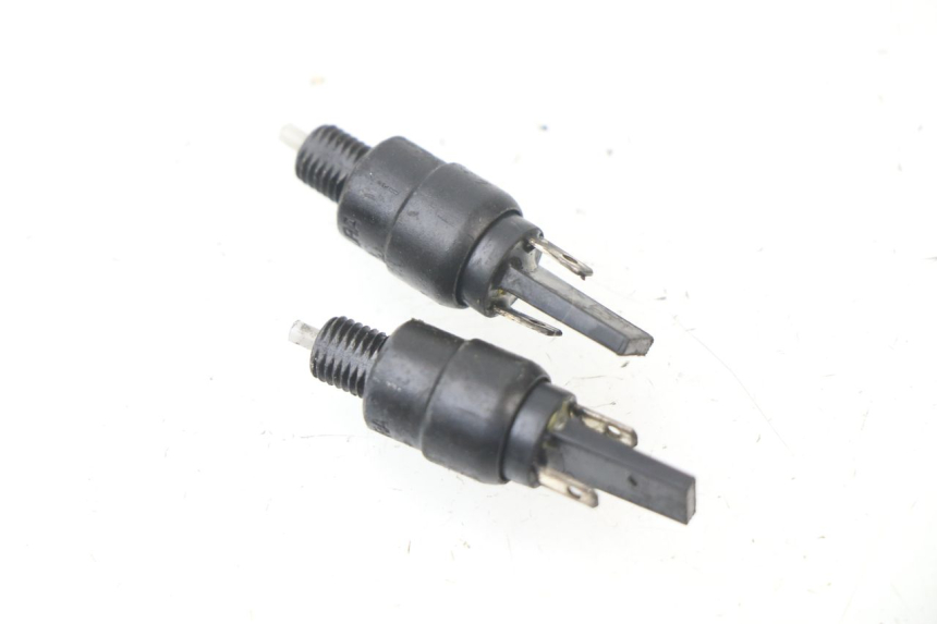 photo de BREMSLICHTSCHALTER PIAGGIO XEVO - X EVO 125 (2007 - 2017) - Detailansicht des Bauteils