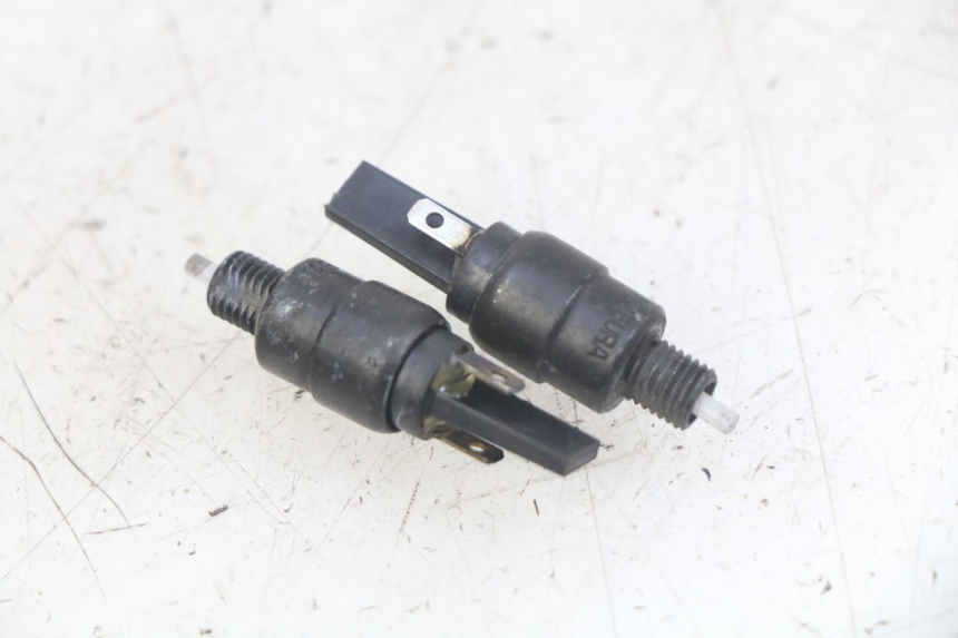 photo de BREMSLICHTSCHALTER PIAGGIO XEVO - X EVO 125 (2007 - 2017) - Detailansicht des Bauteils