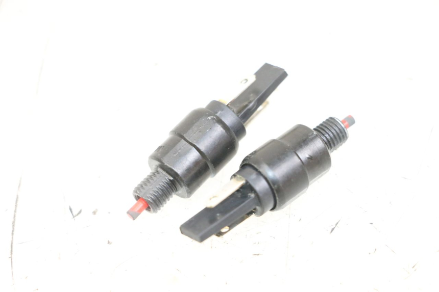 photo de BREMSLICHTSCHALTER PIAGGIO XEVO - X EVO 125 (2007 - 2017) - Hauptansicht