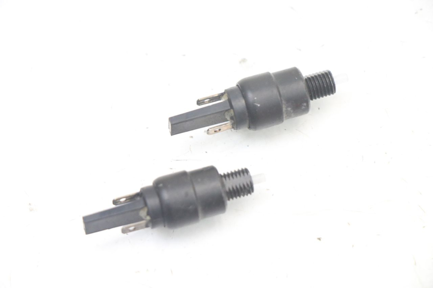 photo de BREMSLICHTSCHALTER PIAGGIO XEVO - X EVO 125 (2007 - 2017) - Detailansicht des Bauteils