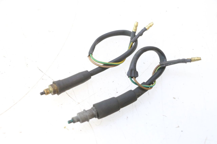 photo de BREMSLICHTSCHALTER YAMAHA YP MAJESTY 125 (2007 - 2010) - Zoom auf Gebrauchszustand