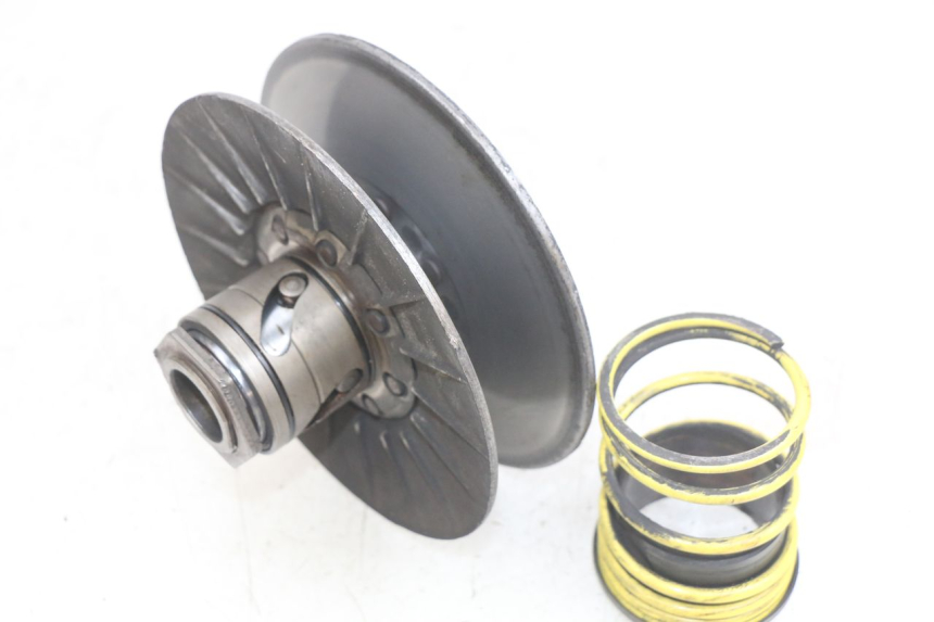 photo de DREHMOMENTWANDLER YAMAHA X-MAX XMAX 250 (2006 - 2009) - Technische Nahaufnahme