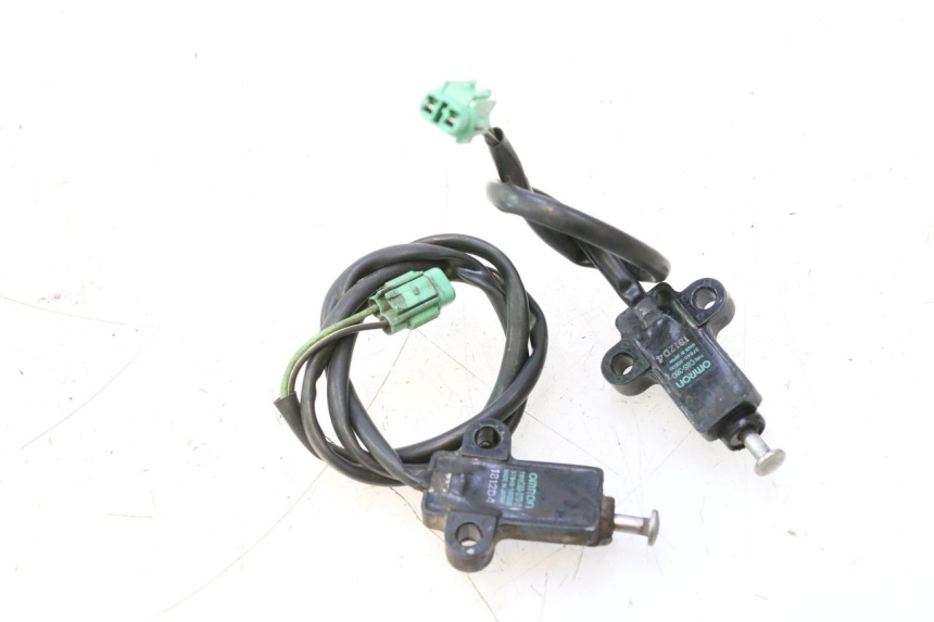 photo de SEITENSTÄNDERSCHALTER SUZUKI BURGMAN EXECUTIVE ABS 650 (2006 - 2012) - Details der Befestigungspunkte