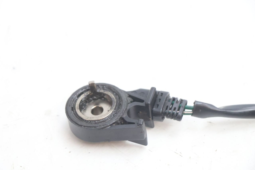 photo de SEITENSTÄNDERSCHALTER HONDA CB F HORNET 600 (2005 - 2006) - Technische Nahaufnahme