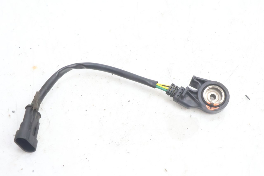 photo de ZÜNDUNG AUS SEITENSTÄNDER PEUGEOT CITYSTAR 125 (2011 - 2017) - Technische Nahaufnahme