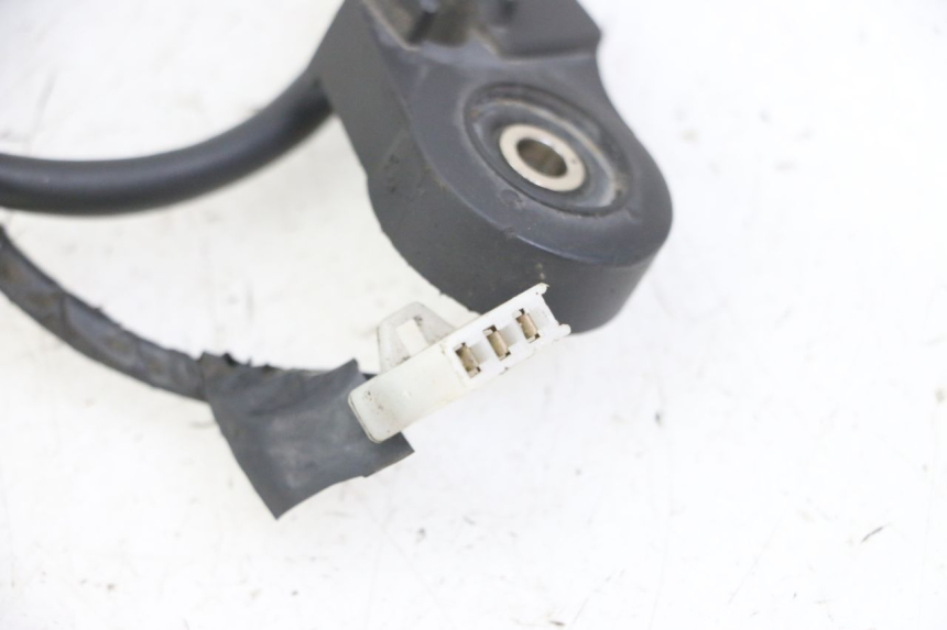 photo de SEITENSTÄNDERSCHALTER DAELIM BESBI 125 (2007 - 2008) - Zoom auf Gebrauchszustand