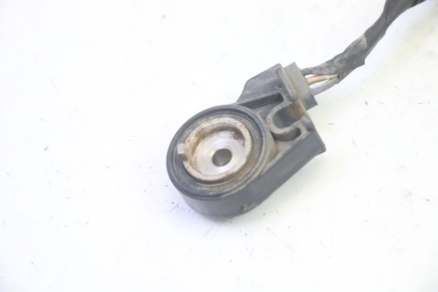 photo de SEITENSTÄNDERSCHALTER SYM GTS EVO 125 (2009 - 2013) - Technische Nahaufnahme