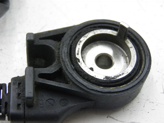 photo de ZÜNDUNG AUS SEITENSTÄNDER HONDA FES PANTHEON 125 (2003 - 2007) - Detailansicht des Bauteils