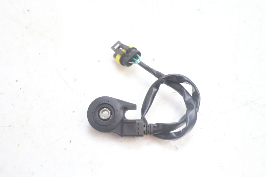 photo de SEITENSTÄNDERSCHALTER JM MOTORS R-MAX TECH 50 (2024 - 2026) - Zoom auf Gebrauchszustand