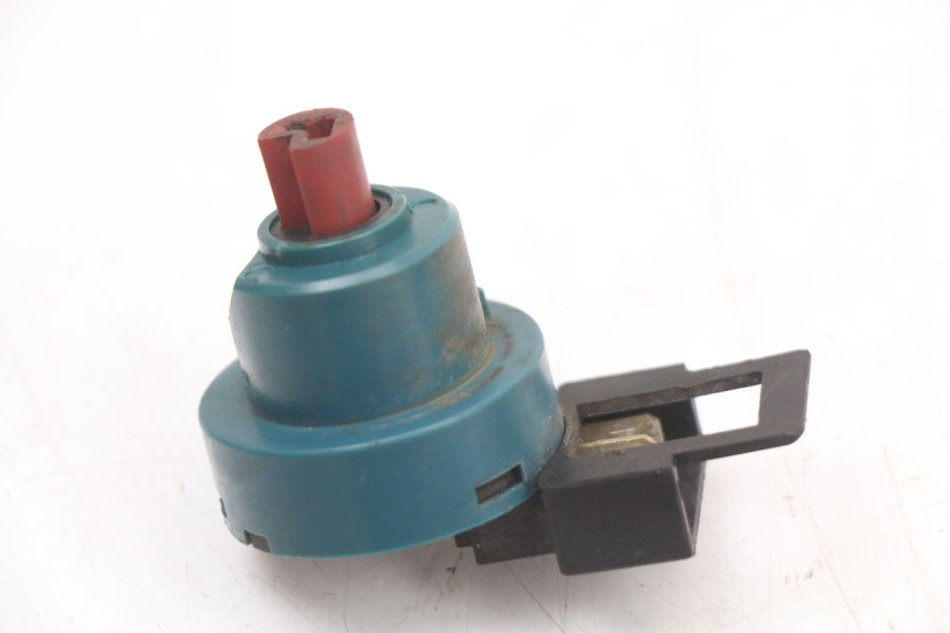 photo de SCHALTER PIAGGIO FLY 4T 50 (2004 - 2010) - Hauptansicht