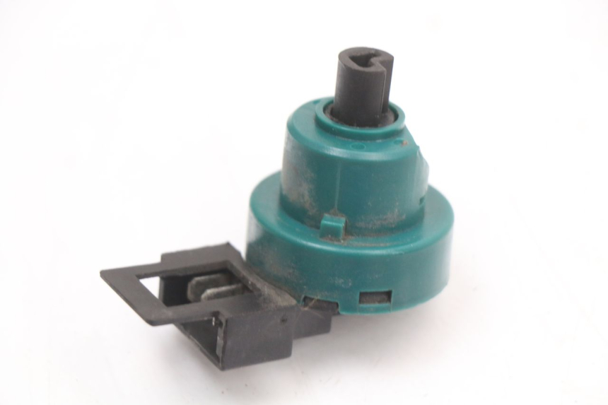 photo de SCHALTER PIAGGIO LIBERTY 4T 50 (2018 - 2021) - Zoom auf Gebrauchszustand