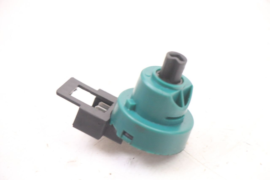 photo de SCHALTER PIAGGIO NRG POWER PUREJET 50 (2018 - 2021) - Zoom auf Gebrauchszustand