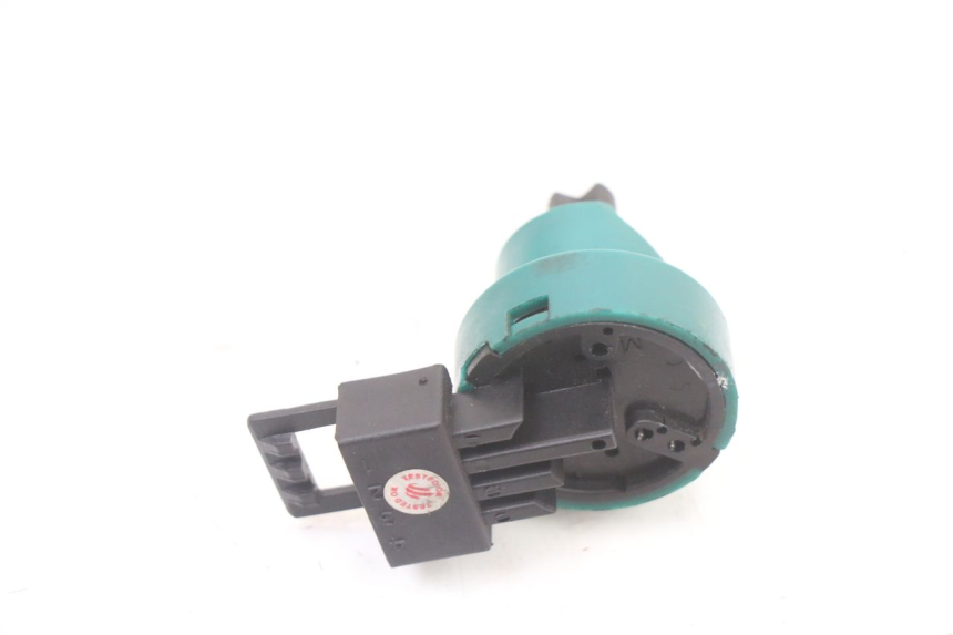 photo de SCHALTER PIAGGIO NRG POWER PUREJET 50 (2018 - 2021) - Alternative Perspektive