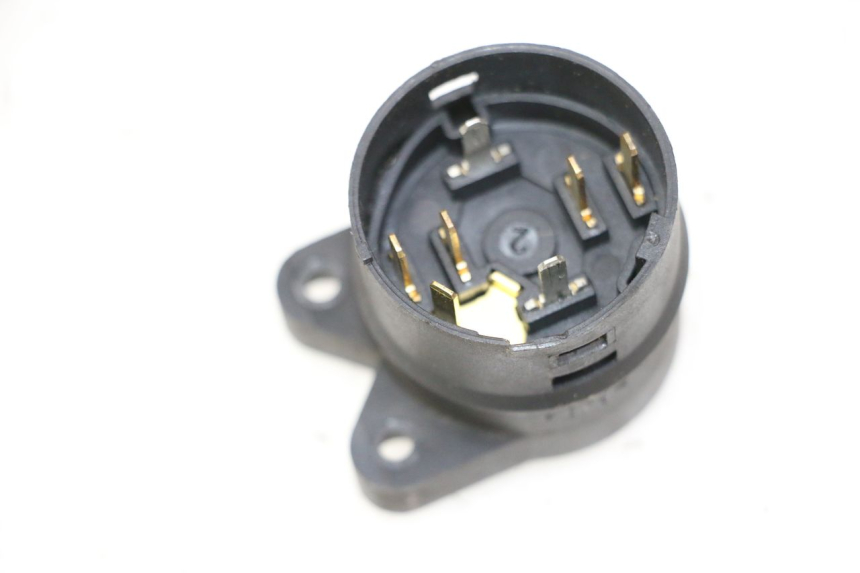 photo de SCHALTER PEUGEOT SATELIS 125 (2006 - 2009) - Technische Nahaufnahme