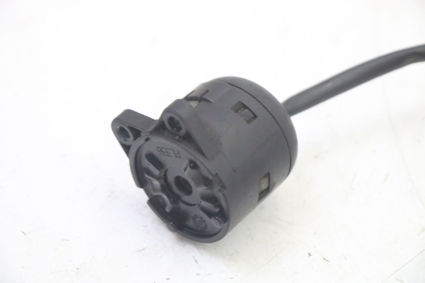 photo de SCHALTER APRILIA SCARABEO GT TOURING 125 (1999 - 2005) - Zoom auf Gebrauchszustand