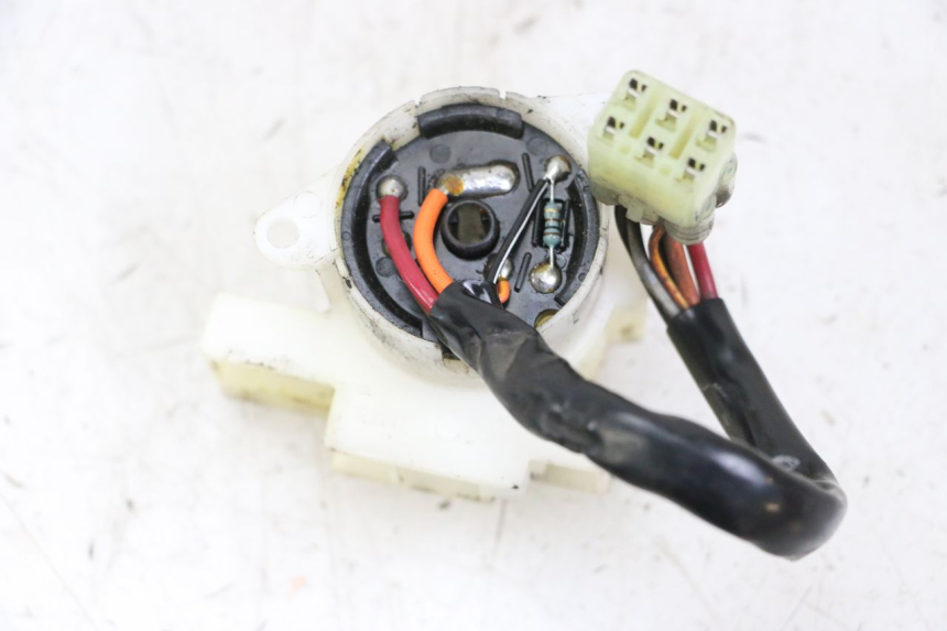 photo de SCHALTER SUZUKI BURGMAN 125 (2015 - 2017) - Zoom auf Gebrauchszustand