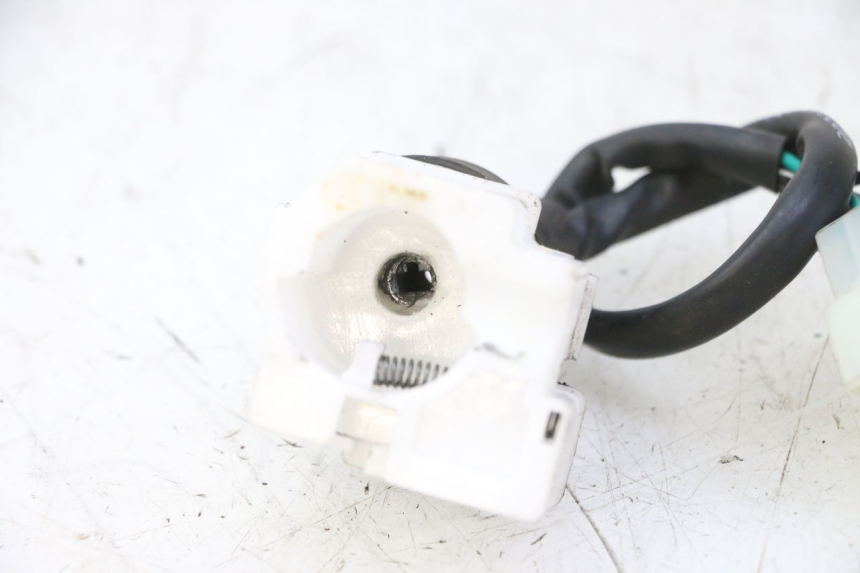 photo de ZÜNDSCHLOSS PEUGEOT TWEET 4T 50 (2018 - 2022) - Details der Befestigungspunkte