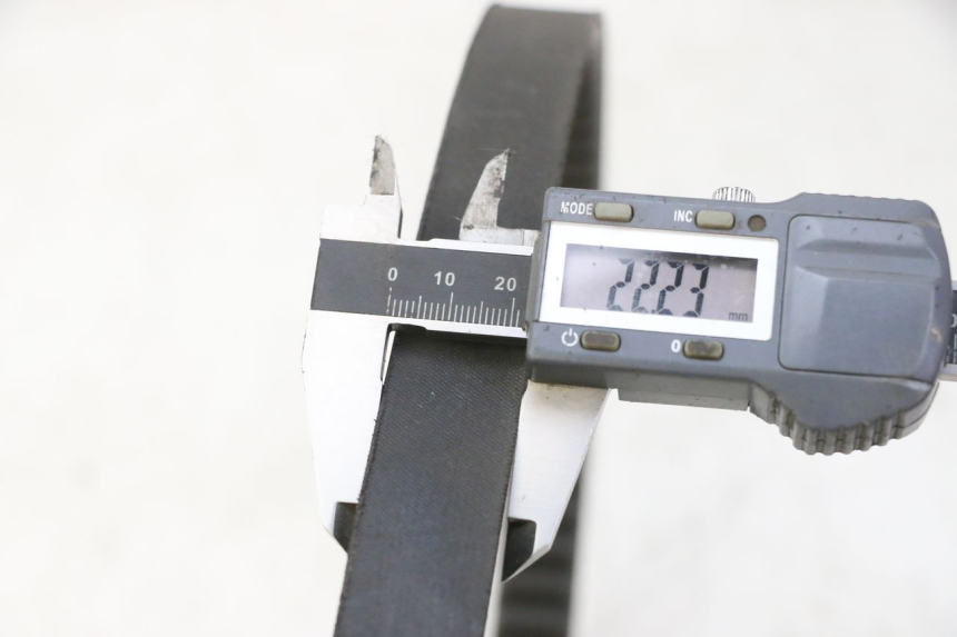 photo de RIEMEN HONDA FES S-WING SWING ABS 125 (2007 - 2015) - Detailansicht des Bauteils