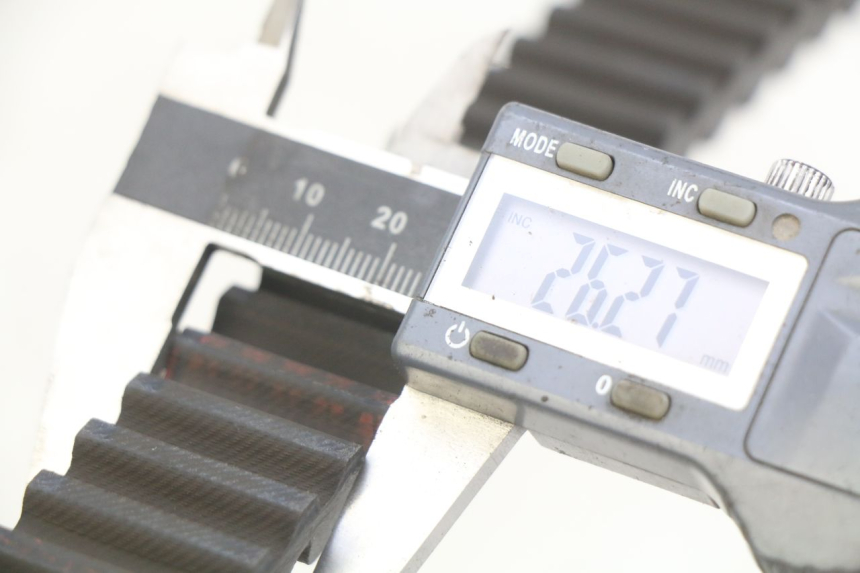 photo de RIEMEN HONDA FJS SILVERWING SILVER WING 400 (2009 - 2016) - Detailansicht des Bauteils