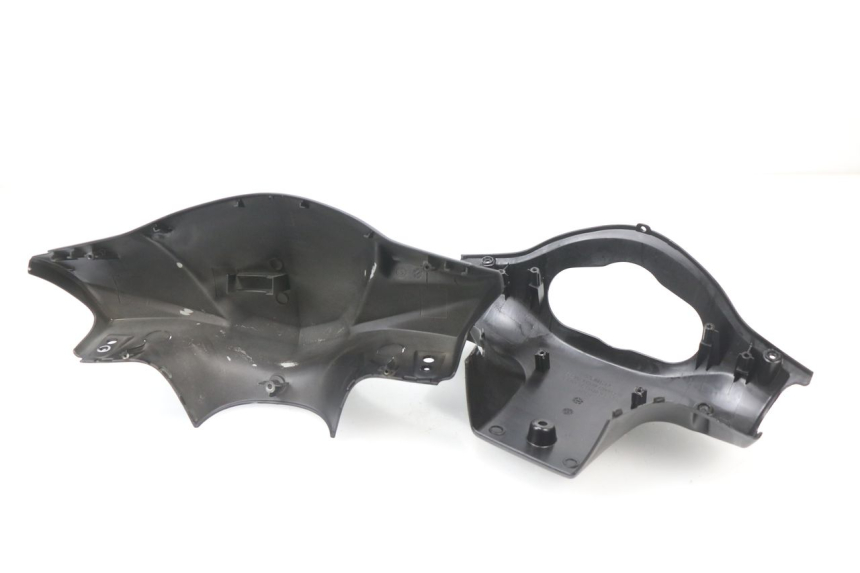 photo de LENKERVERKLEIDUNG KYMCO AGILITY PREMIUM 50 (2007 - 2010) - Oberflächenzustand und Material