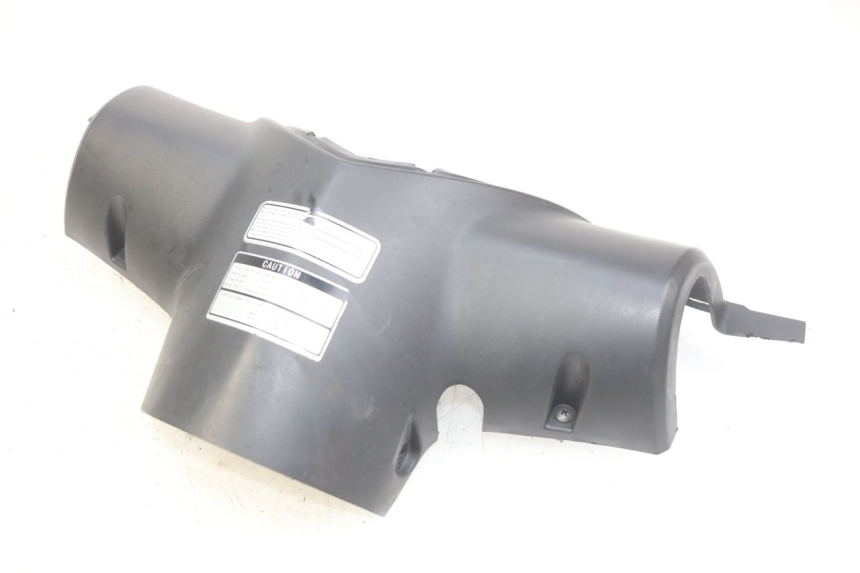 photo de HINTERE LENKERABDECKUNG KYMCO AGILITY 16+ 4T 50 (2018 - 2023) - Technische Nahaufnahme