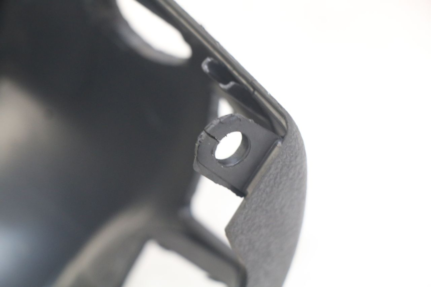 photo de HINTERE LENKERABDECKUNG PIAGGIO BEVERLY 125 (2010 - 2015) - Alternative Perspektive