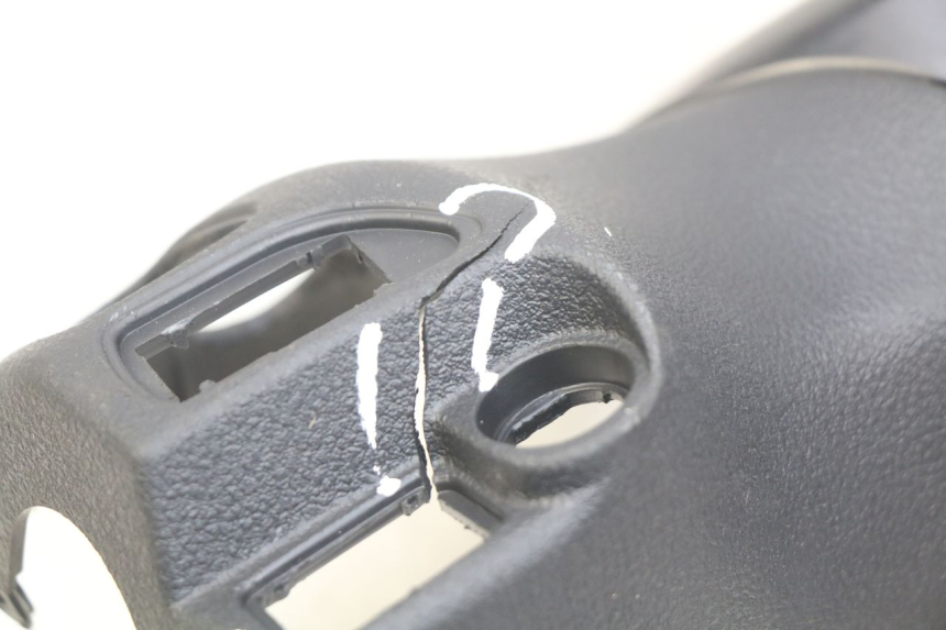 photo de HINTERE LENKERABDECKUNG PIAGGIO BEVERLY 125 (2010 - 2015) - Geprüftes Gebrauchtteil