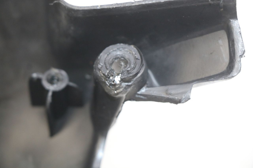 photo de HINTERE LENKERABDECKUNG MBK BOOSTER SPIRIT 50 (1999 - 2003) - Geprüftes Gebrauchtteil