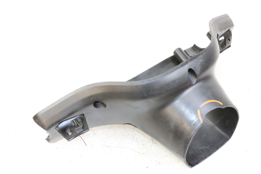 photo de HINTERE LENKERABDECKUNG YAMAHA BW'S 50 (2004 - 2017) - Details der Befestigungspunkte