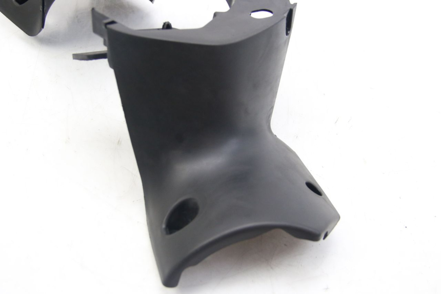 photo de HINTERE LENKERABDECKUNG PEUGEOT CITYSTAR 125 (2011 - 2017) - Zoom auf Gebrauchszustand