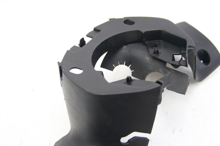 photo de HINTERE LENKERABDECKUNG PEUGEOT CITYSTAR 125 (2011 - 2017) - Alternative Perspektive