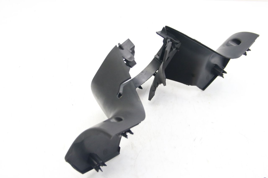 photo de HINTERE LENKERABDECKUNG PEUGEOT CITYSTAR 125 (2011 - 2017) - Gesamtansicht des Produkts