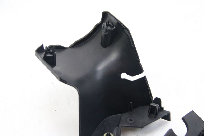 photo de HINTERE LENKERABDECKUNG PEUGEOT CITYSTAR 125 (2011 - 2017) - Geprüftes Gebrauchtteil