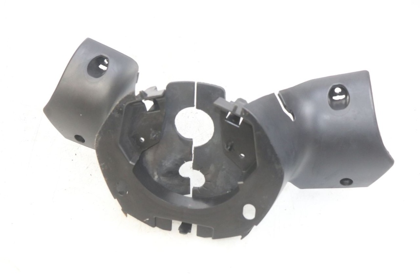 photo de HINTERE LENKERABDECKUNG PEUGEOT CITYSTAR 125 (2011 - 2017) - Alternative Perspektive