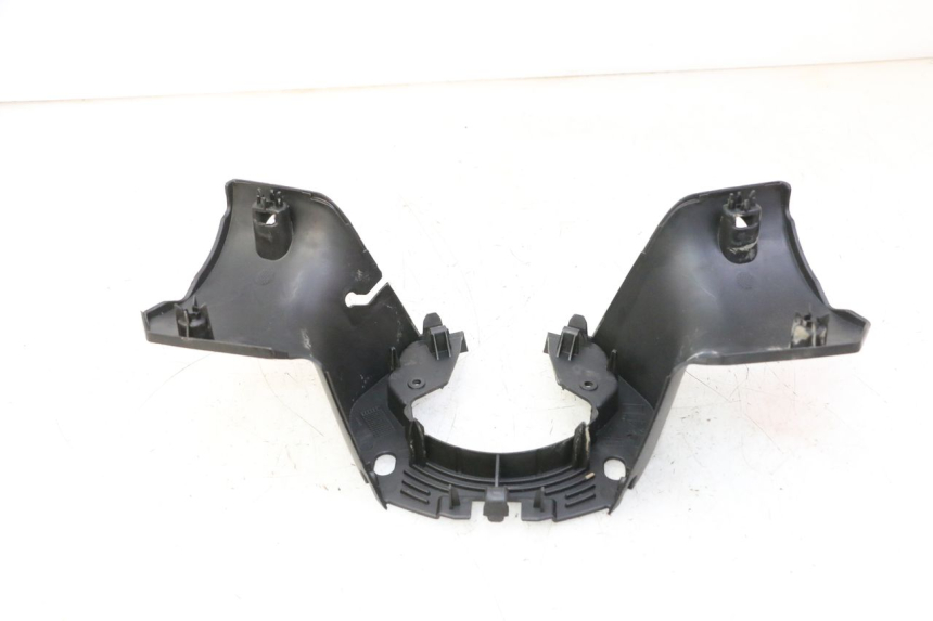 photo de HINTERE LENKERABDECKUNG PEUGEOT CITYSTAR 50 (2013 - 2017) - Technische Nahaufnahme