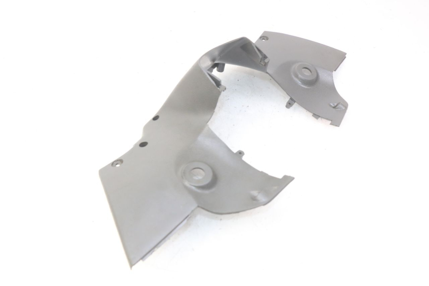 photo de HINTERE LENKERABDECKUNG SUZUKI CP 80 (1985 - 1996) - Detailansicht des Bauteils