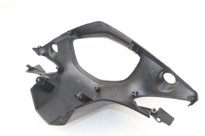 photo de HINTERE LENKERABDECKUNG YAMAHA CYGNUS X 125 (2004 - 2007) - Zoom auf Gebrauchszustand