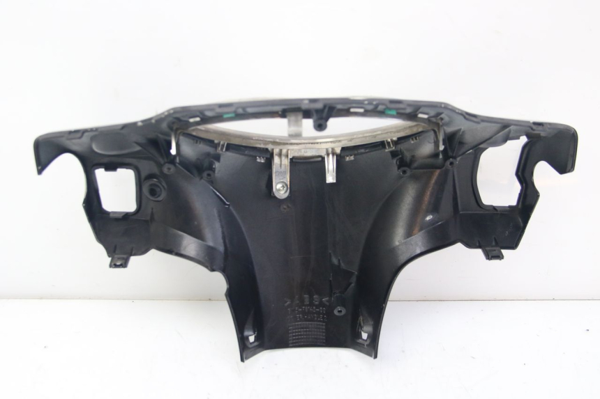 photo de HINTERE LENKERABDECKUNG YAMAHA D'ELIGHT DELIGHT 125 (2017 - 2020) - Detailansicht des Bauteils