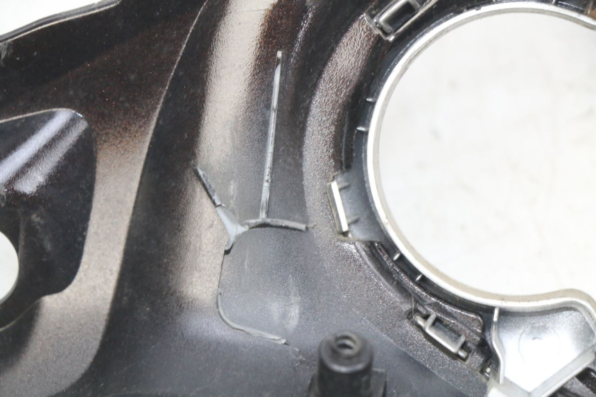 photo de HINTERE LENKERABDECKUNG YAMAHA D'ELIGHT DELIGHT 115 (2013 - 2017) - Details der Befestigungspunkte