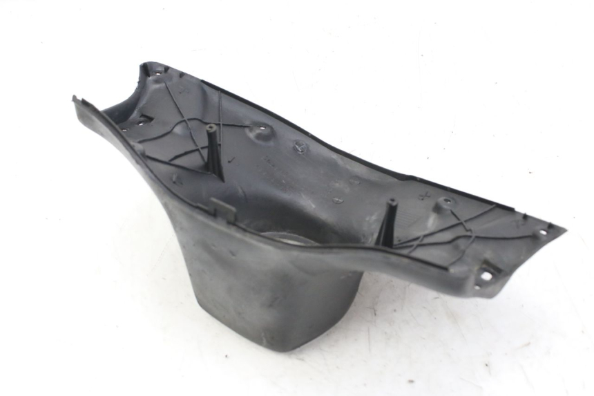 photo de HINTERE LENKERABDECKUNG KEEWAY F-ACT FACT 50 (2006 - 2011) - Details der Befestigungspunkte