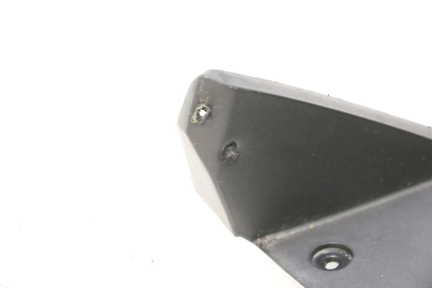 photo de LENKERVERKLEIDUNG HINTEN JM MOTORS F45i 4T 50 (2020 - 2023) - Zoom auf Gebrauchszustand