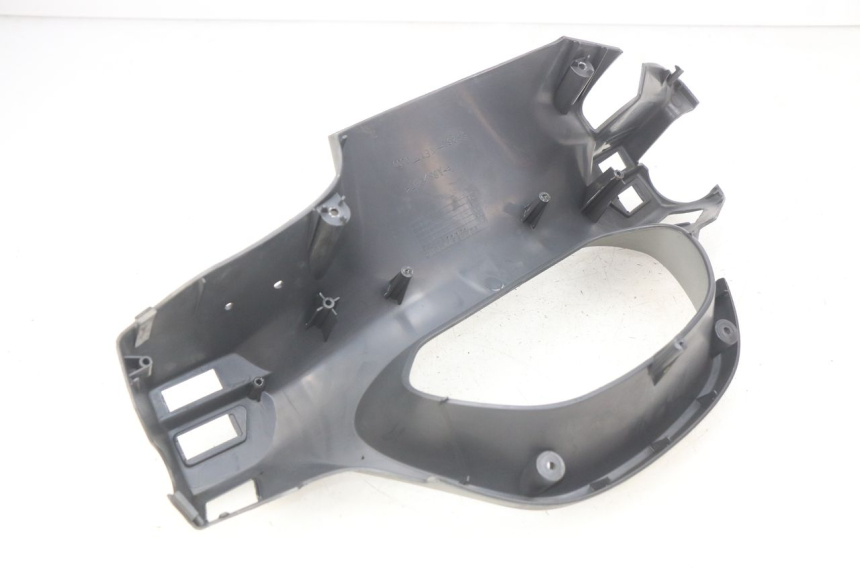 photo de HINTERE LENKERABDECKUNG HONDA FES PANTHEON 2T 125 (1998 - 2002) - Zoom auf Gebrauchszustand