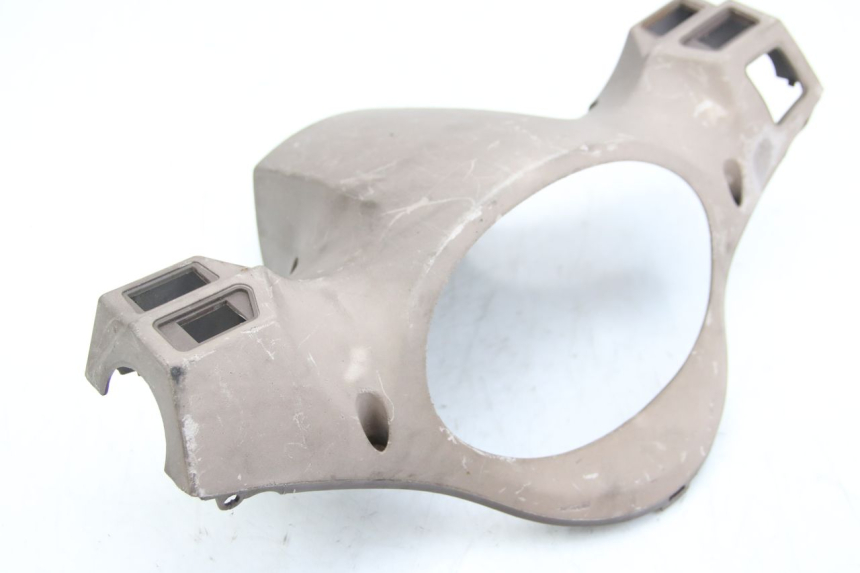 photo de HINTERE LENKERABDECKUNG SYM FIDDLE 2 125 (2010 - 2013) - Detailansicht des Bauteils