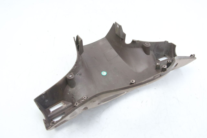 photo de HINTERE LENKERABDECKUNG SYM FIDDLE 2 125 (2010 - 2013) - Details der Befestigungspunkte