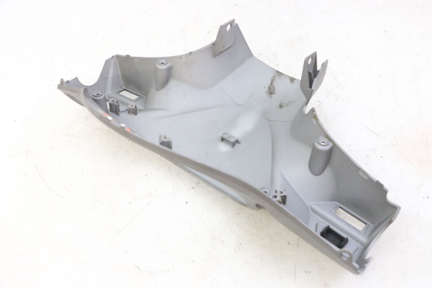 photo de HINTERE LENKERABDECKUNG SYM FIDDLE 3 III 125 (2014 - 2020) - Detailansicht des Bauteils