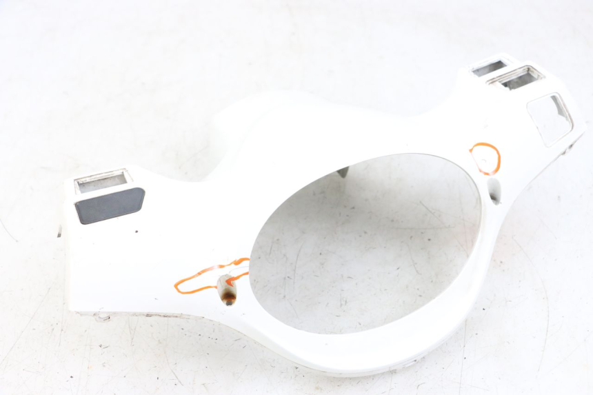 photo de LENKERVERKLEIDUNG HINTEN SYM FIDDLE 3 III 50 (2014 - 2020) - Details der Befestigungspunkte