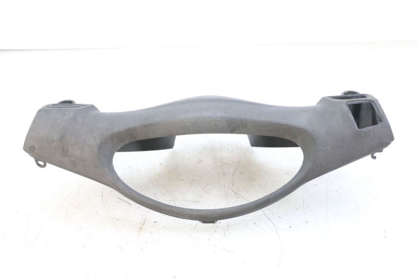 photo de HINTERE LENKERABDECKUNG PIAGGIO FLY 2T 50 (2004 - 2017) - Technische Nahaufnahme