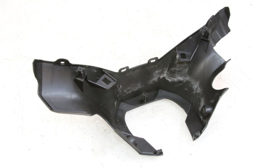 photo de HINTERE LENKERABDECKUNG HONDA FORZA 125 (2015 - 2016) - Technische Nahaufnahme